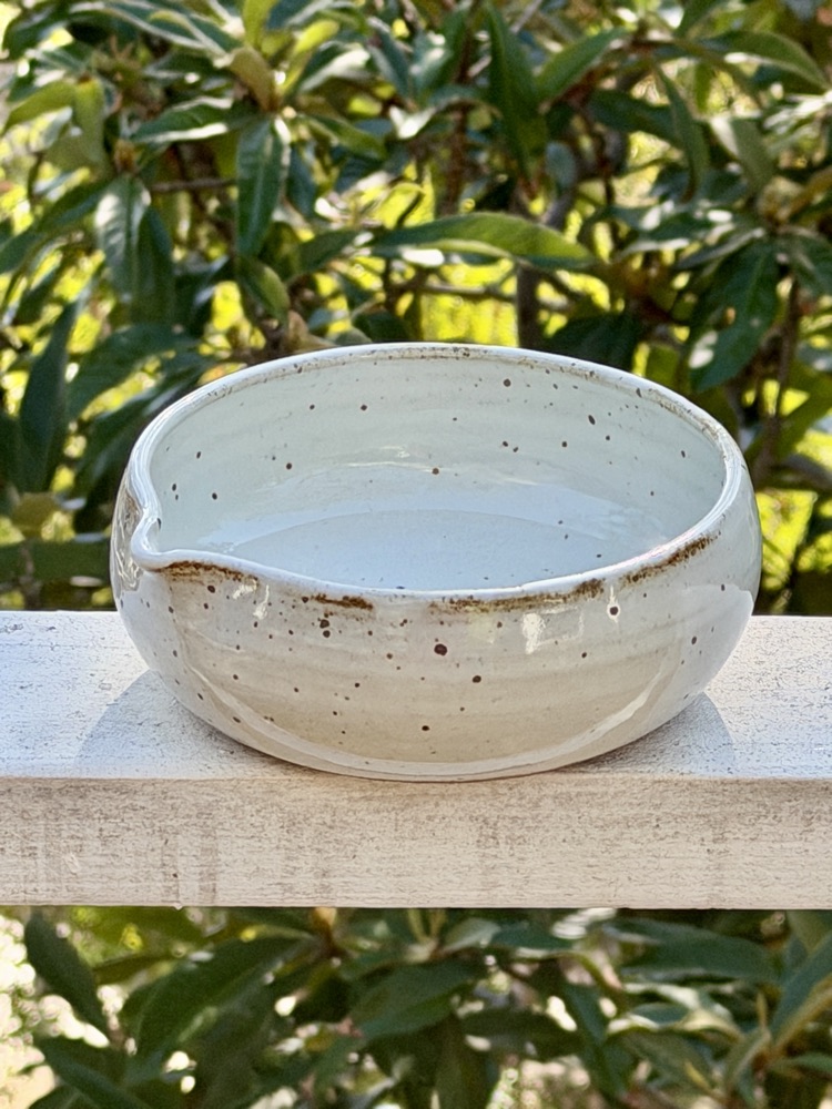 Speckled small pour bowl/macha bowl two hearts, handmade by Suzanne Luna