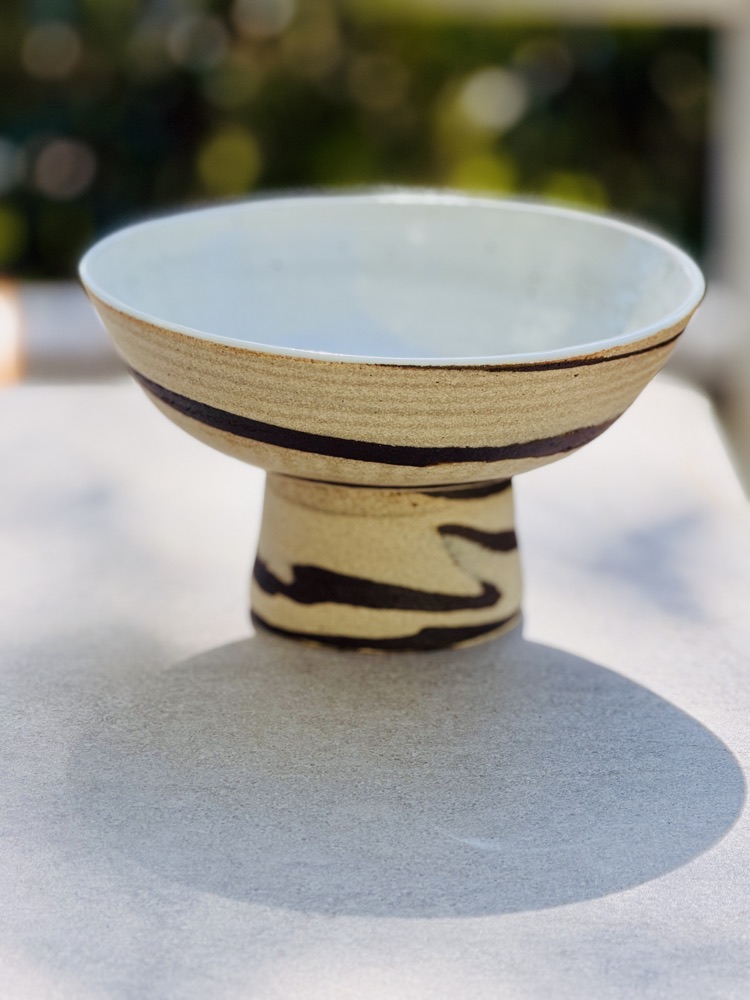 Pedestal bowl raw ext. marbled clay, handmade by Suzanne Luna